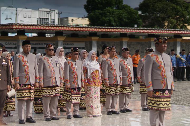 Peringatan HUT ke-343 Kota Bandar Lampung: Walikota Eva Dwiana Pimpin Upacara dan Ziarah Pahlawan